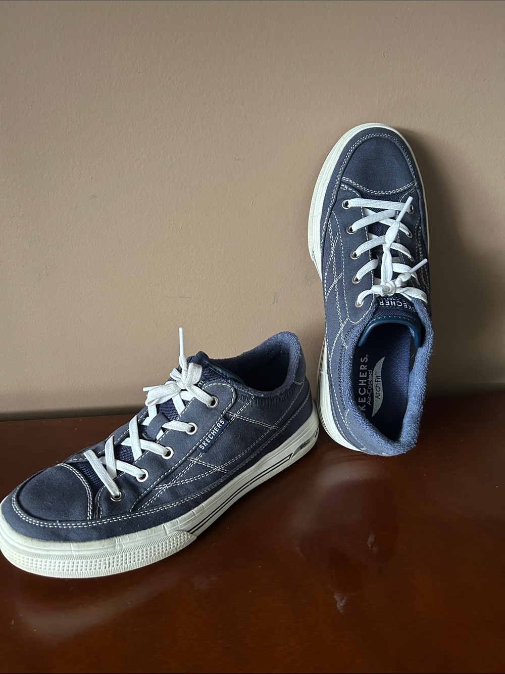 Skechers Women’s Navy Blue Canvas Low-Top Sneakers
